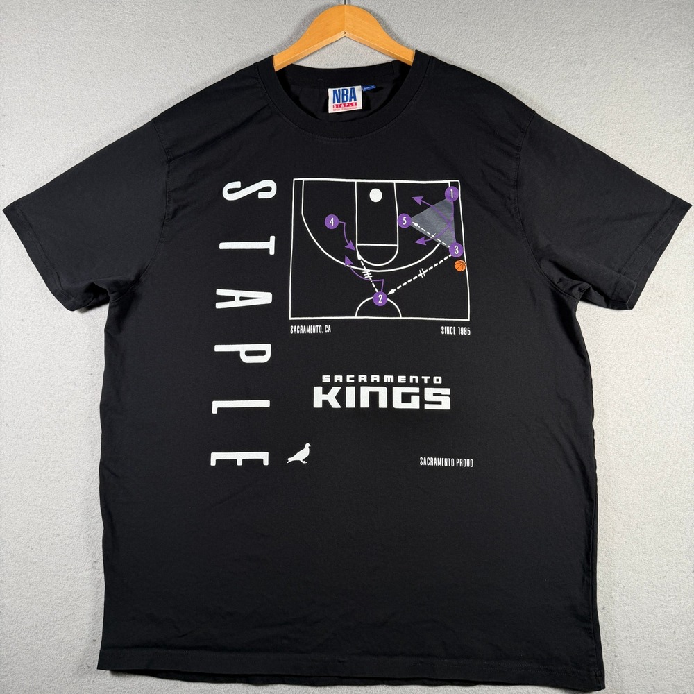 Staple x NBA Sacramento Kings Black Graphic T-Shirt Mens 2XL ST233TE012 Tee